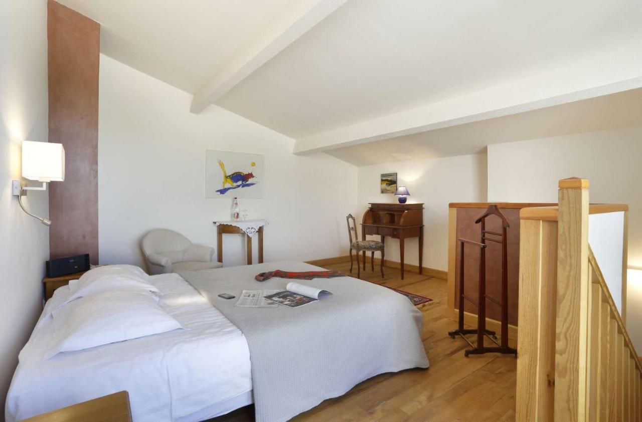 Hotel La Palombe Octon Habitación foto